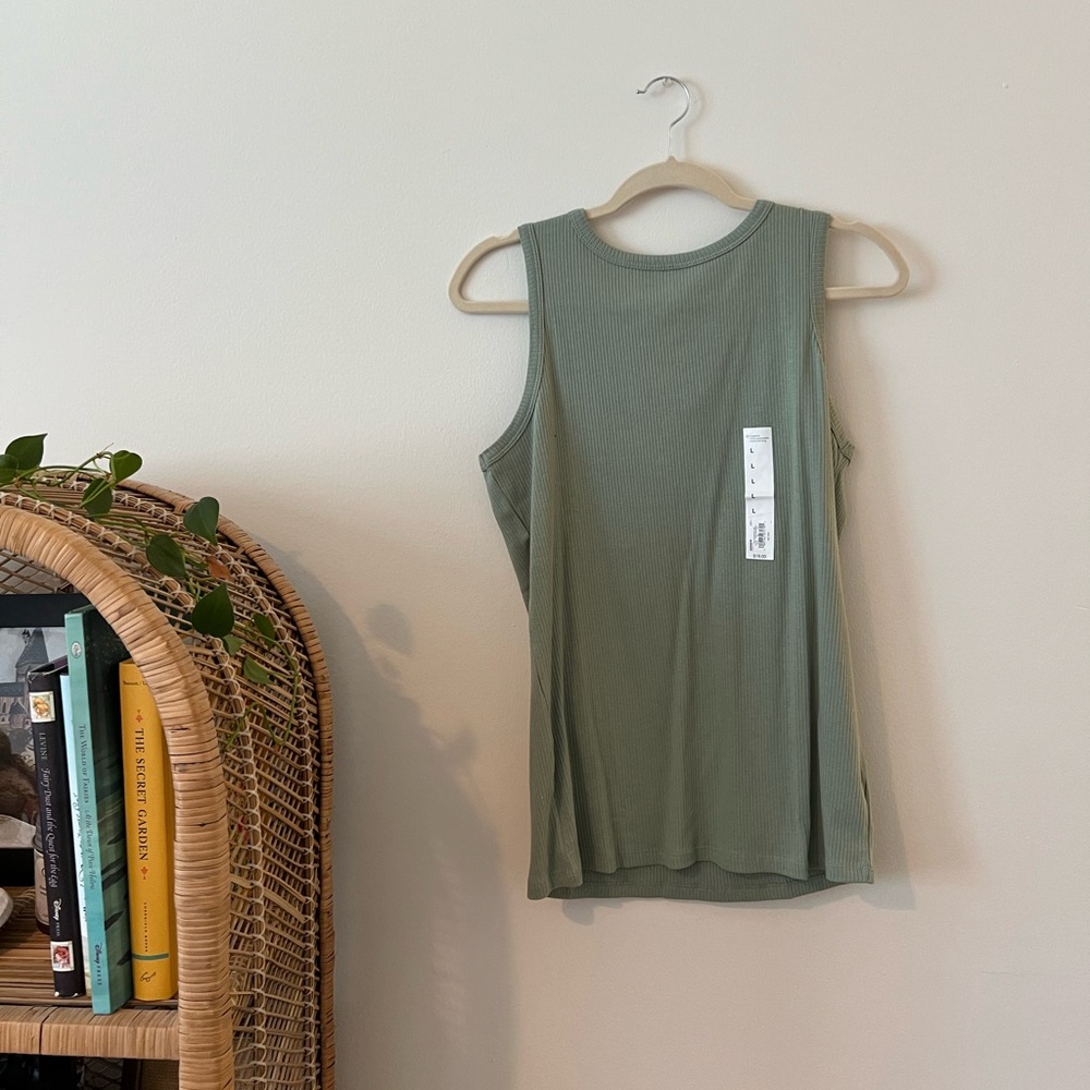 Brand new Nine West tank